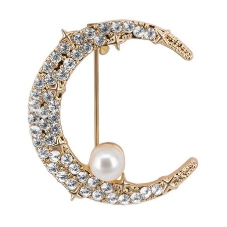 Brooch TASYAS Moon with a pearl